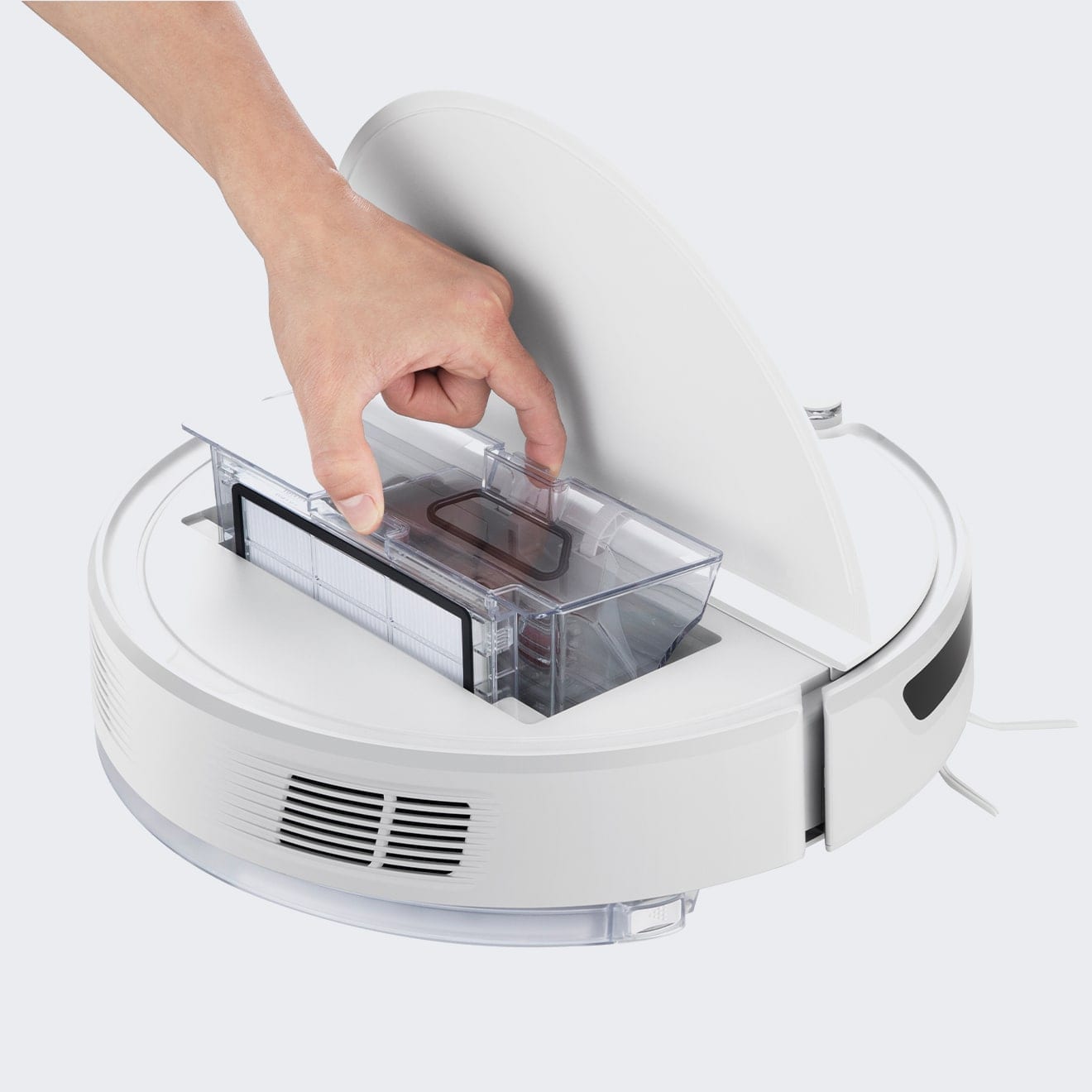 Roborock E5's 640ml dustbin can be emptied less often Roborock E5's 640ml dustbin can be emptied less often