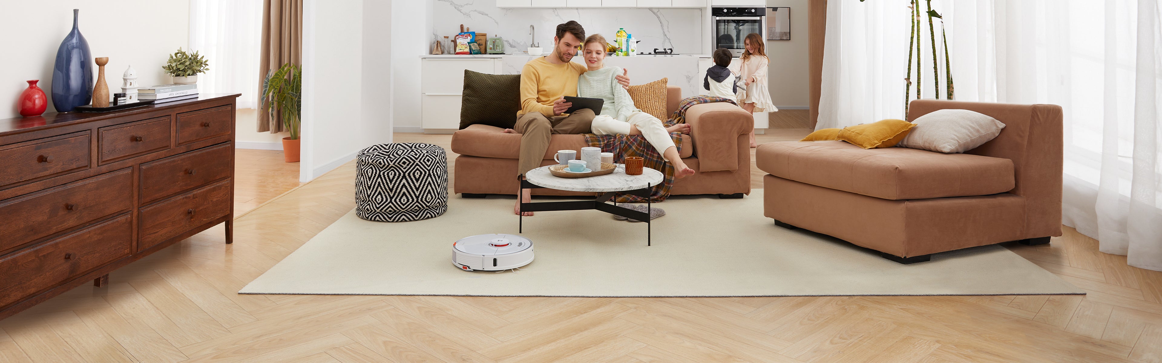 Roborock S7 cleans up to 200 sqm via 470 ml dustbin, 300 ml water tank, 5200mAh battery This is a image